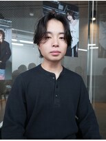 ピア ヤクイン(Pia Yakuin)&nbsp;長めセンターパート ニュアンスパーマ