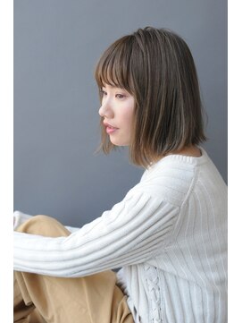 トリッカ 代官山(tricca) ３Dカラーのシンプルボブ