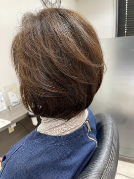 ベルシュヴー(belles cheveux) ミセス艶髪レイヤーボブ！