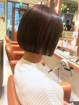 ネオリーブ クタ 町田店(Neolive kuta) 【Neolivekuta町田店】切りっぱなしボブ