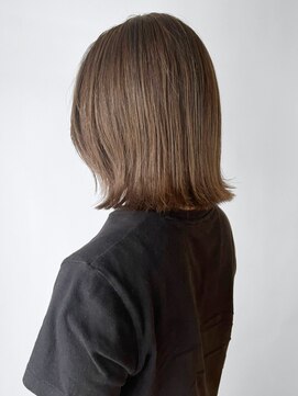 アイティーバイアルバム 藤沢店(IT by ALBUM) グレージュ外ハネボブ_フルバングレッドブラウン_ba404892