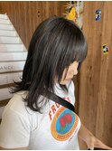 レイヤーカット×カーキグレージュ