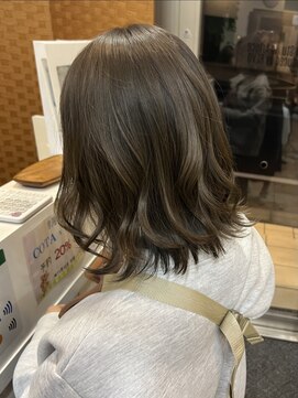 アルーチェ(Arluce) カーキグレージュ