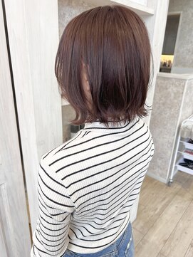 キャアリー(Caary) 福山市Caaryコーラルピンクベビーピンクカラーモテ髪外ハネボブ