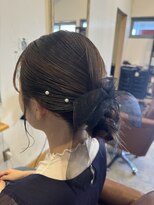 エルモ(ELMO) つるっとおくれ毛がないようにまとめアレンジ