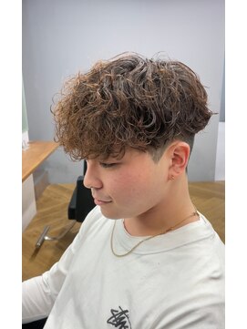 アレス バイ シカ 神戸三宮元町店(ALLES by Cica) スペインカール