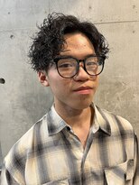 サロンリベルテ(salon Liberte)&nbsp;波巻きパーマセンターパートアップバングサーフカール