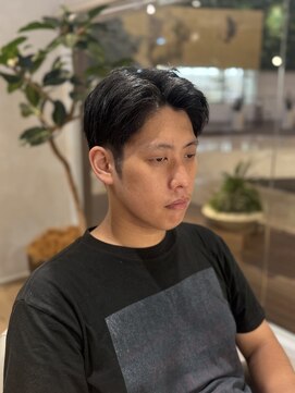 ウノプリールヴァモス(unopulir Vamos) 30代ナチュラルセンターパート