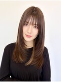ミディアムレイヤーカット/インナーカラー/イヤリングカラー