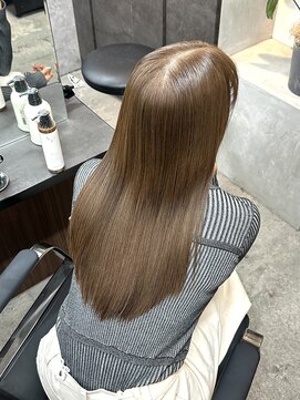 ラヴェ(LAWE.) ヘーゼルベージュ