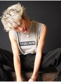 パンキッシュなハイブリーチマッシュショート