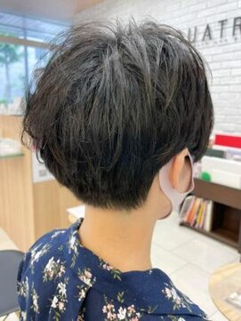 クアトロ 戸塚立場店(QUATRO) 耳掛けハンサムショート