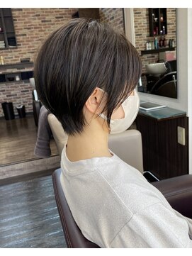 美容室 フォーリア Foglia 丸みショート　くびれショート