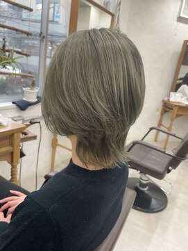 ジュノ(Jeuno) カーキベージュ