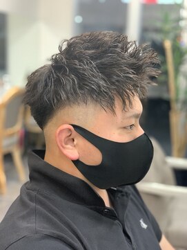 バーチュ 堺上野芝店(VIRTUE) ツーブロックフェード