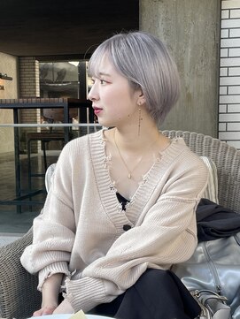 トゥエンティ(twenty) ホワイトシルバー×ショート【twenty】