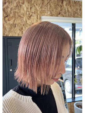 ユニ (UNI) 切りっぱなしボブ