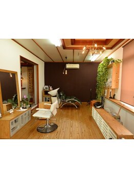 【那覇市首里の静かな住宅街にある和モダンなサロン】マンツーマン施術×駐車場完備☆