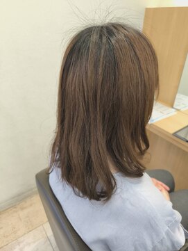 ウイバイファースト(u'i by first) チョコレートベージュ