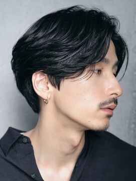 レタッチバイフィフス(RETOUCH by fifth) 原宿ニュアンスパーマ毛流れセンターパート大人色気ビジネスヘア