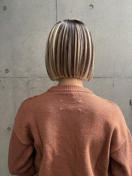 ギークス(GEEKS) 【GEEKS渋谷】アンブレラカラー/切りっぱなしボブ/冬カラー/小顔