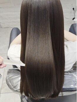 ティンク 札幌駅前店(Tink)の写真/【Aujua豪華プレゼント付】カットカラーTR￥16000。Aujuaの集中ケアで髪質改善を実感できる人気No.1メニュー