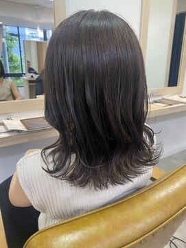 アンフレール アッシュベージュ/大園芽依