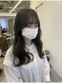 柔らかカーキベージュ