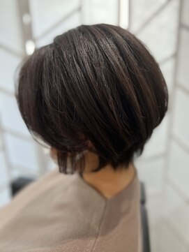 ツムグ 代官山店(TUMUGU) 大人可愛いマッシュショート/脱白髪染めハイライト白髪ぼかし