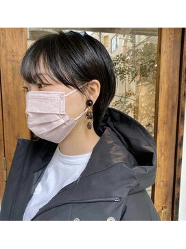 カウチ(Kauti) 耳掛けショートボブ