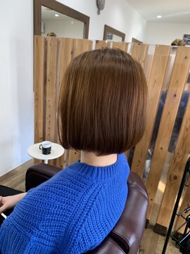 エイトクラージュ(eight courage) ワンレングスボブ