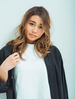 スタリー(Starry) ブロンドバレイヤージュ20代30代40代/ハレマチ通り