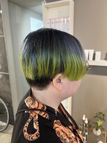 派手髪・ハイトーンカラー・デザインカラー・ブリーチ専門美容室&nbsp;ブルーカラーイエローカラー黄緑ペールグリーンデザインカラー