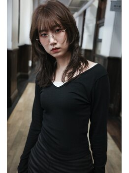 マウロア(MAULOA)の写真/【大人可愛いミディアム・ロング】顔まわり×レイヤーカットで、軽さと動きのある今っぽいstyleに♪