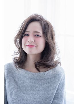 ミエル ヘア 新宿(miel hair) 〈mielhair新宿〉透明感　くびれミディ　イルミナ
