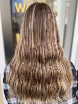 ラビス クローバー(Lovis clover) ミルクティーベージュ　ハイライト　ヘルシースタイル