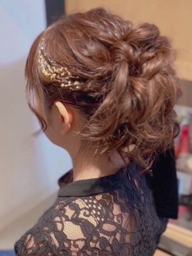 フォーエス(4S) ふわふわのアップスタイル☆結婚式お呼ばれヘアセット