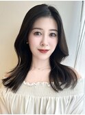 くびれ巻き/暗髪 /透明感カラー/レイヤー/ミディアムヘア/20代