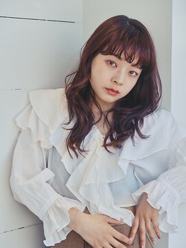 レゴヘアー(Lego Hair) ふんわりとしたボリューム感エアリーセミロング