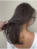 海外風細めハイライト外国人風オフィスで浮かないハイライト