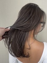 ノラギンザユー(NORA GINZA/U)&nbsp;海外風細めハイライト外国人風オフィスで浮かないハイライト