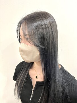 リタ ヘアメイク(Rita hair make) シルバーアッシュカラー