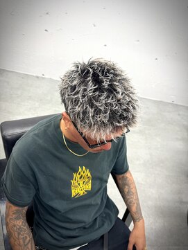 メンズ ラピス(Men's Lapis) 短髪の王様 フェードカット スキンフェード