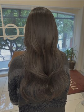 マージュ ギンザ(marju GINZA) アッシュベージュ reina