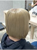 ダブルカラーミルクティーブロンドベージュ推しカラーボブ