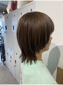 軽さが出る大人ウルフカット