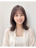 フェイス 石川町 (FACE) 外ハネレイヤー × オリーブベージュ