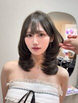 ベガ 福岡天神(VEGA)&nbsp;大人可愛いオリーブグレージュ＆ミディアムレイヤー