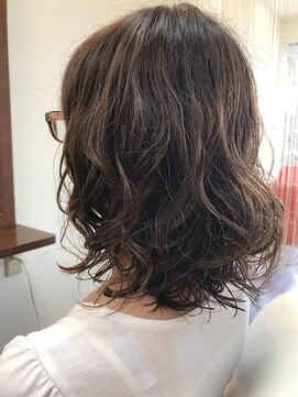 伸ばしかけパーマスタイル