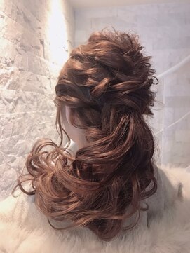 グランツヘアデザイン 四谷(GRANZ hair design) ローポニーテール風アレンジ★